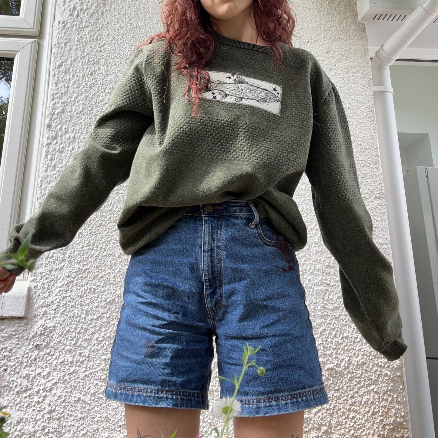 river crewneck